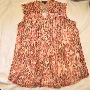 Women’s sleeveless blouse